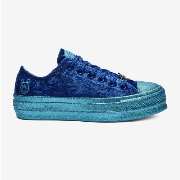 CONVERSE MILEY CYRUS WOMENS CHUCK TAYLOR BLUE - Picture 3 of 7